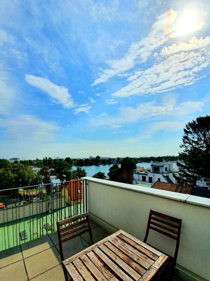 Near Lake Two Bedroom Fully Furnished Apartment Wenen Buitenkant foto